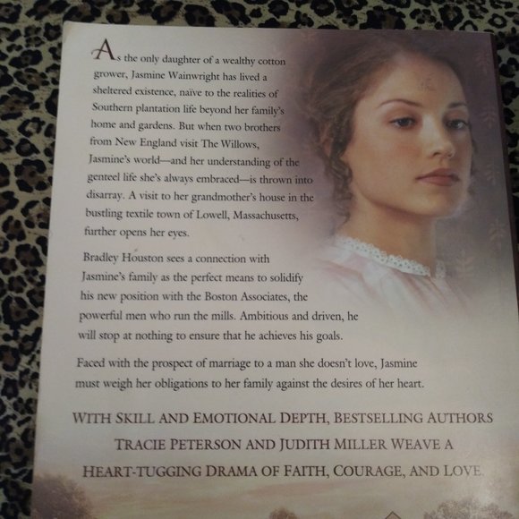 2025 Tracie Peterson & Judith Miller 3 Books, Lights Of Lowell - Picture 2 of 4